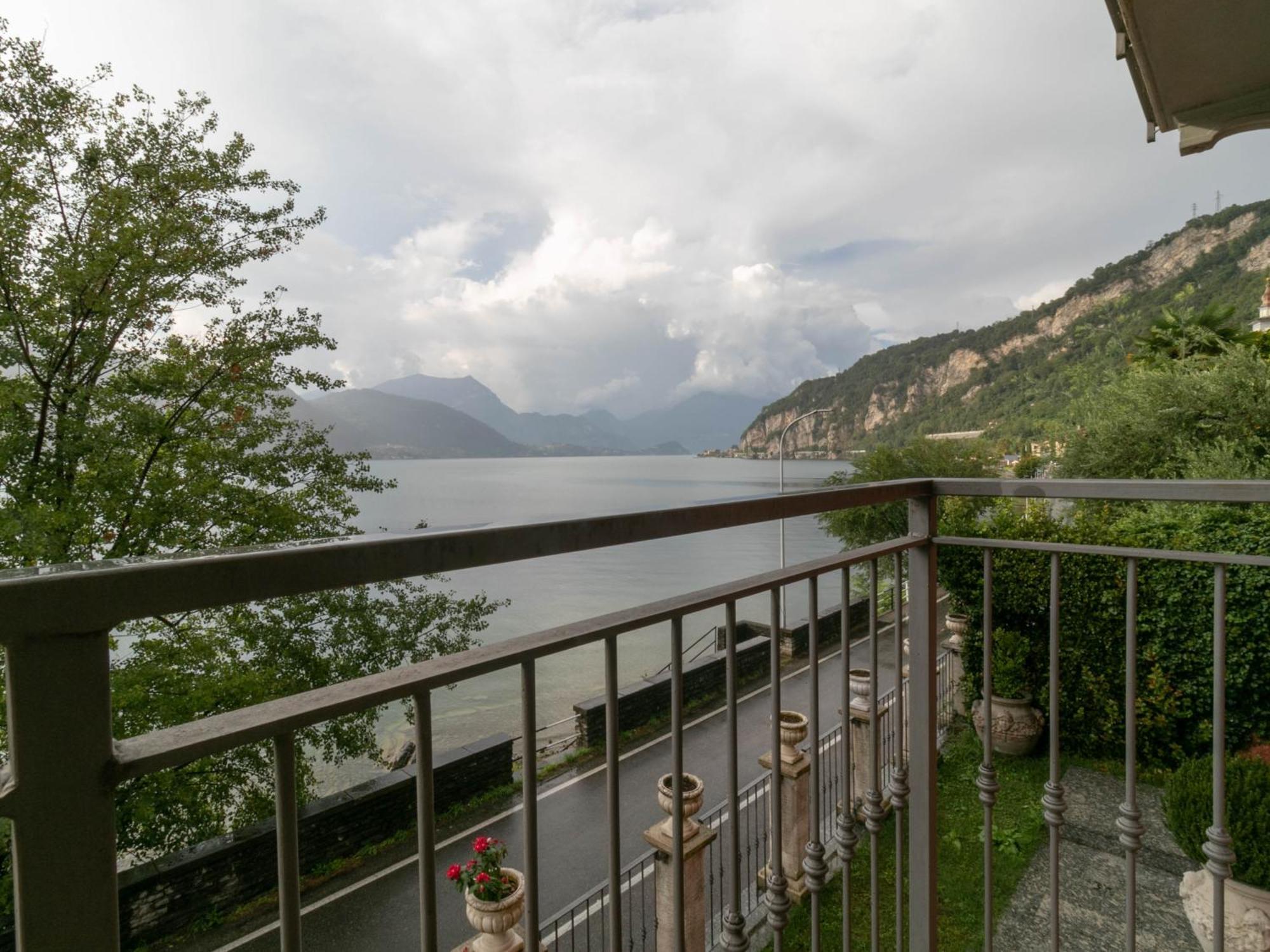 Villa Olcio - Al Lago Мандельо дел Ларио Екстериор снимка